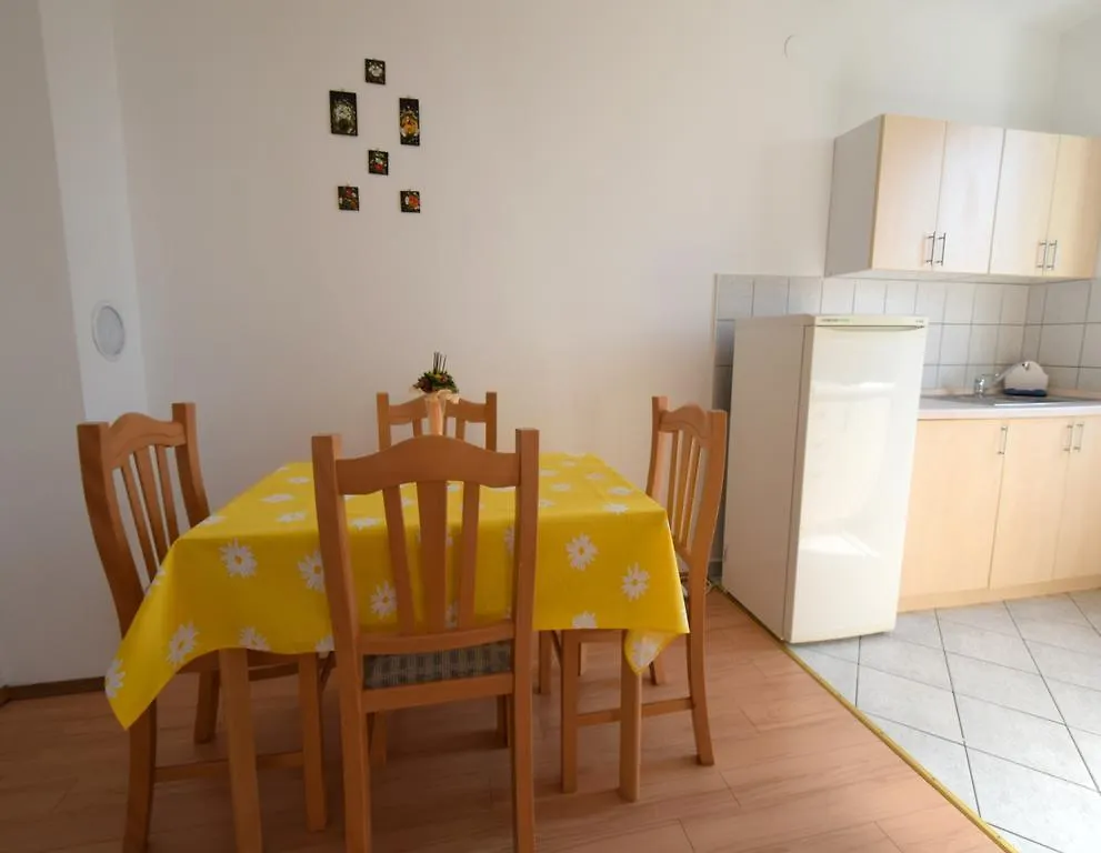 Apartments Horvat Malinska